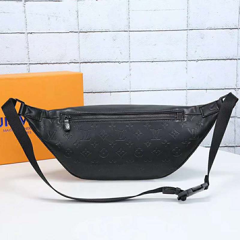 Louis Vuitton LV Men Discovery Bumbag in Monogram Shadow Calf Leather-Black
