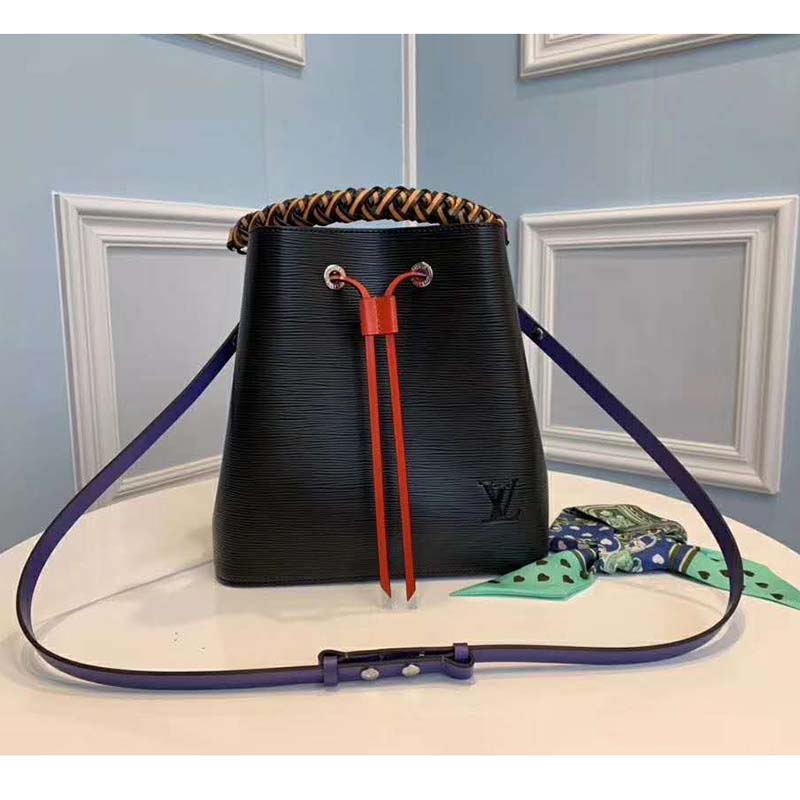 Louis Vuitton LV Women NéoNoé MM Bucket Bag Grained Epi-Black