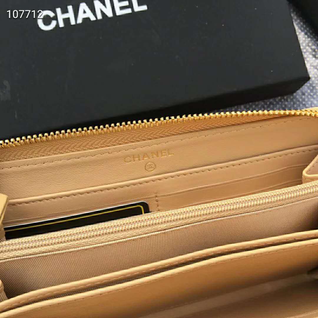 Chanel Women Chanel 19 Long Zipped Wallet Lambskin Leather-Beige Lambskin