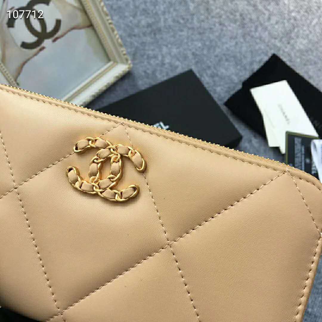 Chanel Women Chanel 19 Long Zipped Wallet Lambskin Leather-Beige Lambskin