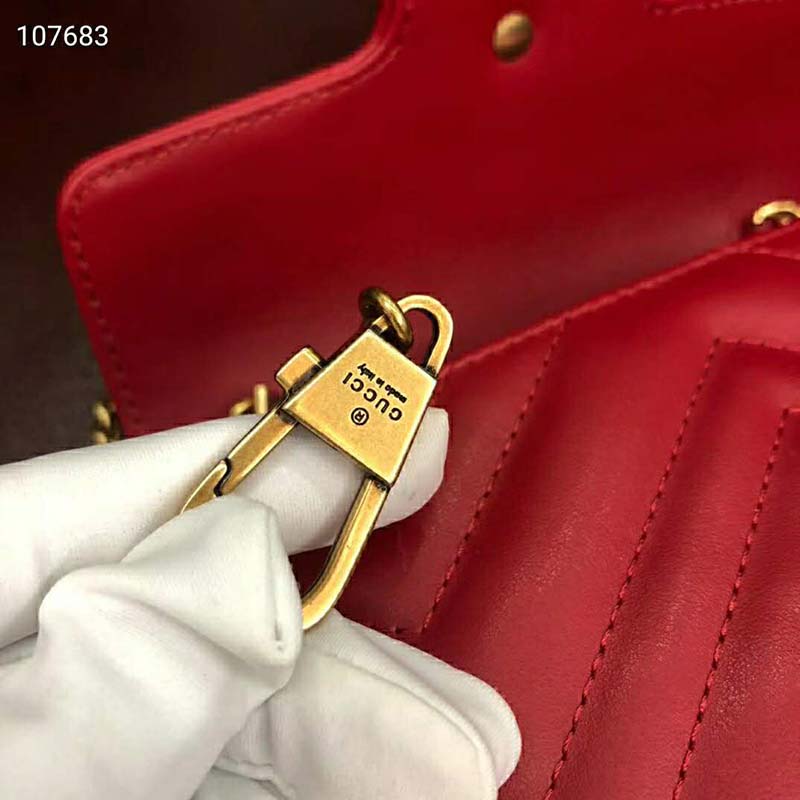 G*u*i gg women gg marmont matelassé leather super mini bag-red