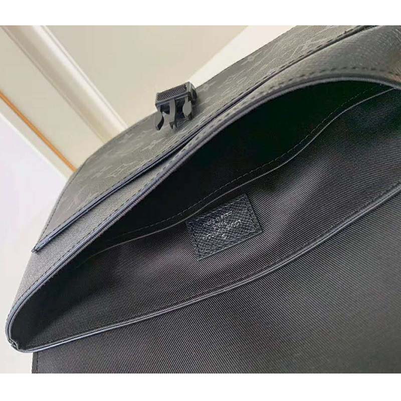 Louis Vuitton LV Men Outdoor Flap Messenger Monogram Eclipse Canvas