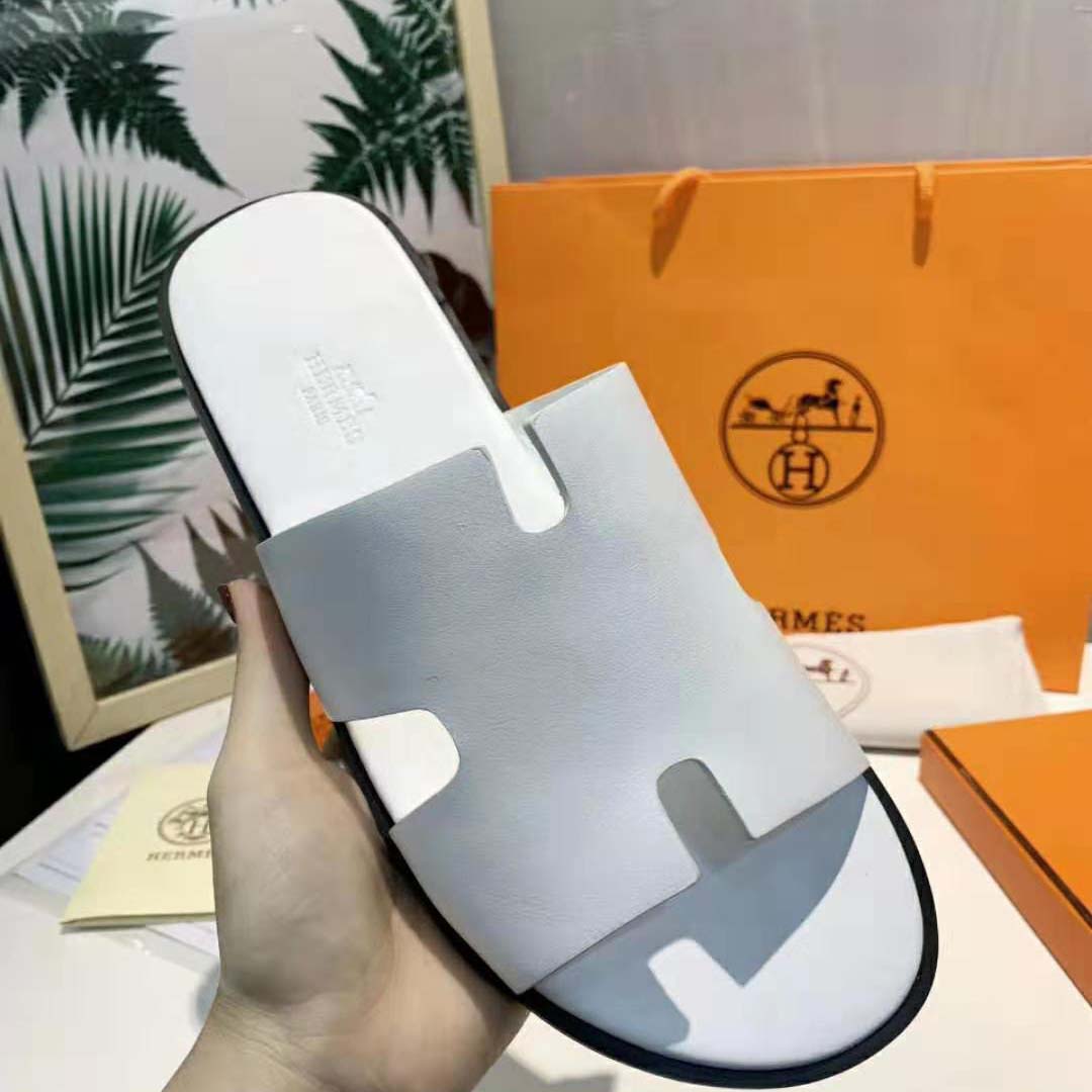 Hermes Unisex Izmir Sandal in Calfskin with Iconic “H”-White