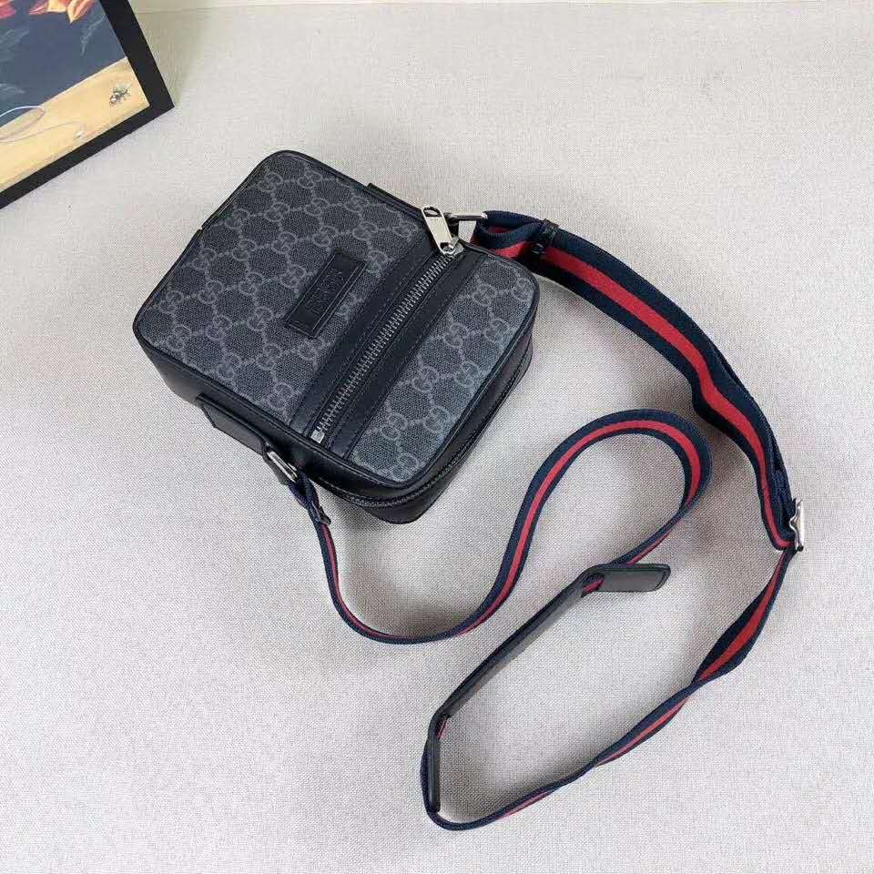 G*u*i gg men gg black messenger gg supreme canvas
