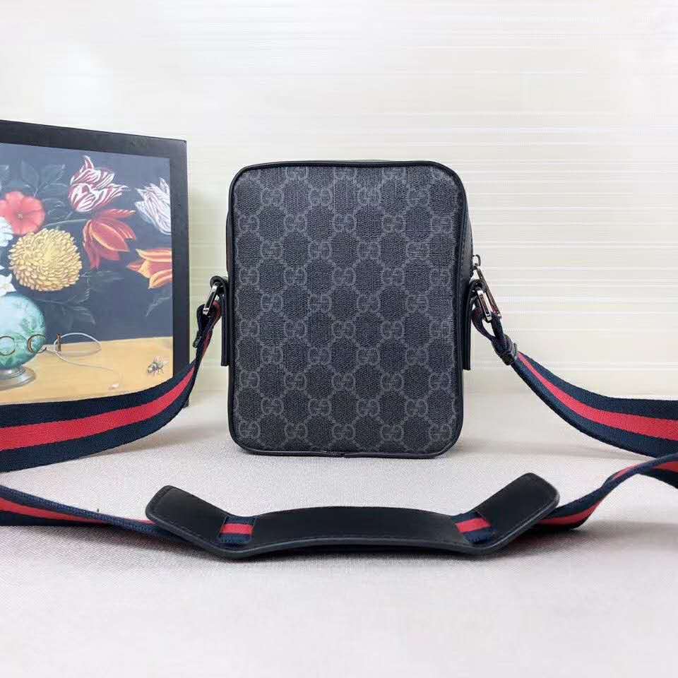 G*u*i gg men gg black messenger gg supreme canvas