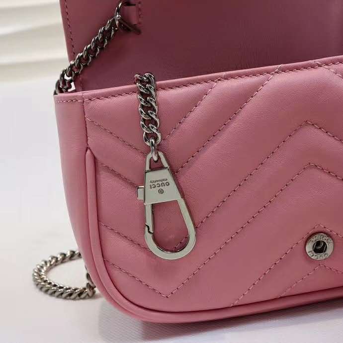G*u*i gg women gg marmont super mini bag matelassé chevron-pink