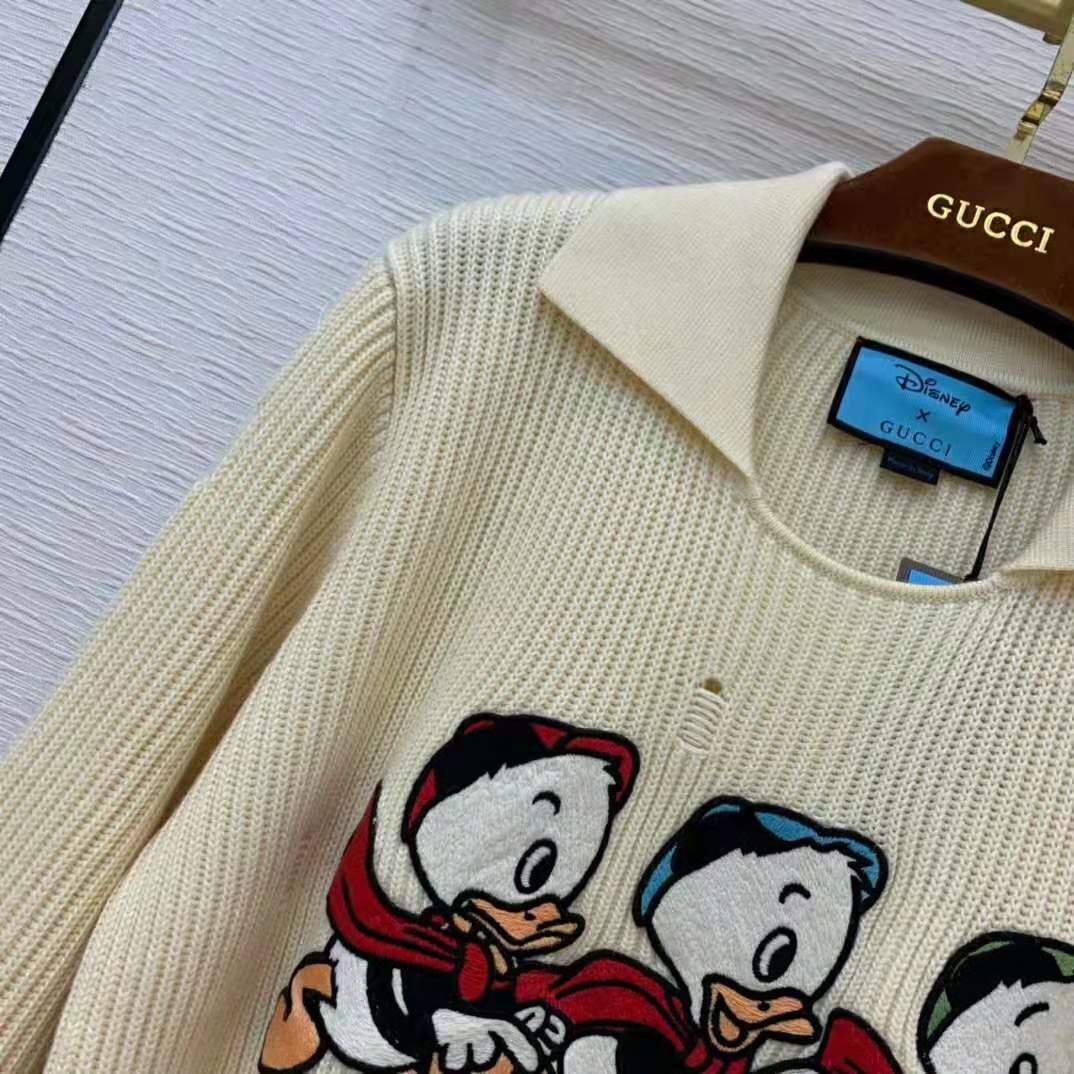G*u*i women disney x G*u*i donald duck cotton wool sweater holes crewneck collar-white