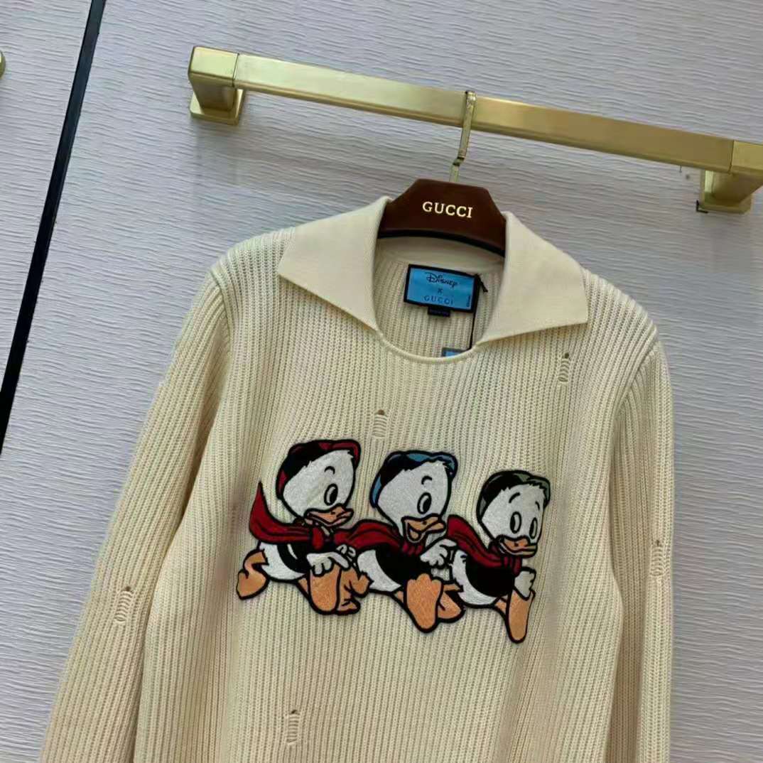 G*u*i women disney x G*u*i donald duck cotton wool sweater holes crewneck collar-white