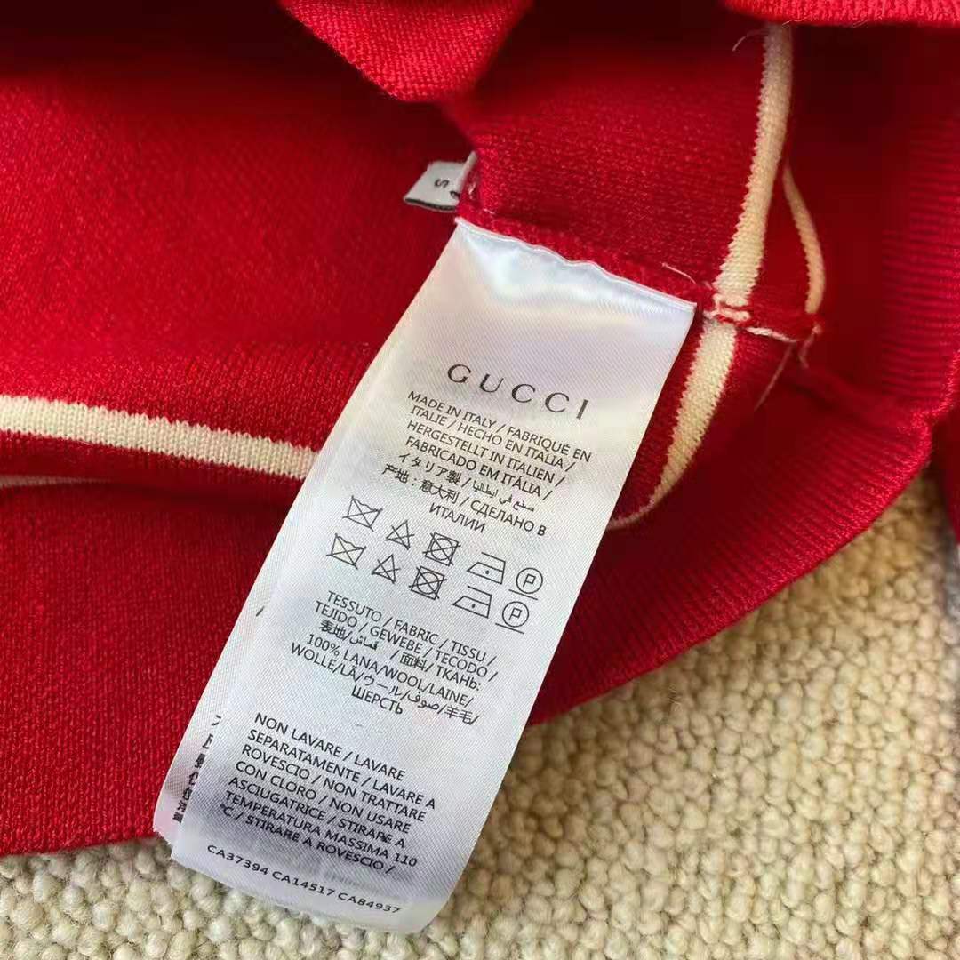 G*u*i women wool jacket with contrast trim besom pockets crew neck-red