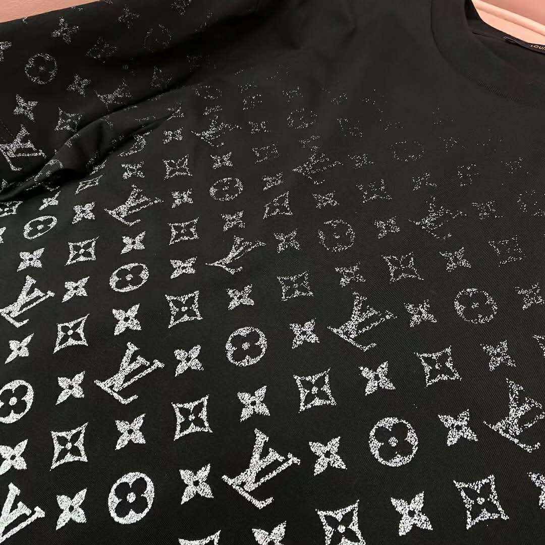 Louis Vuitton Women LVSE Monogram Gradient T-Shirt Cotton Regular Fit Black and White
