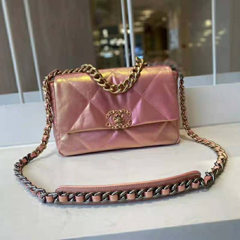 Chanel Women 19 Flap Bag Lambskin Gold Silver-Tone Ruthenium-Finish Metal Coral