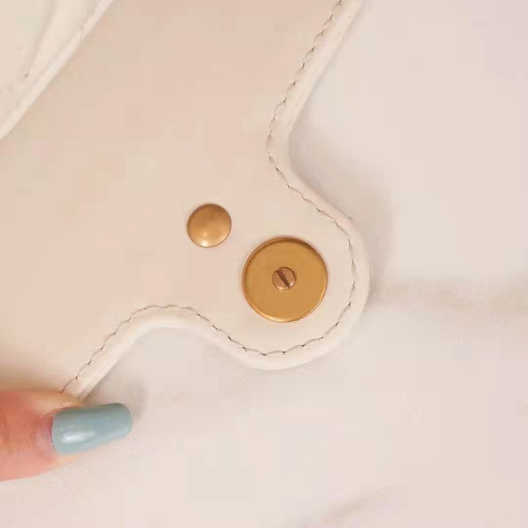 G*u*i gg women gg marmont matelassé leather super mini bag white matelassé chevron