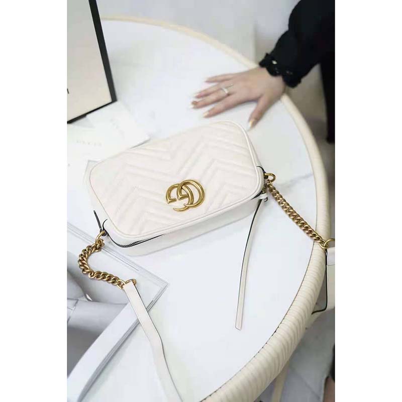 G*u*i gg women gg marmont small matelassé shoulder bag white double g