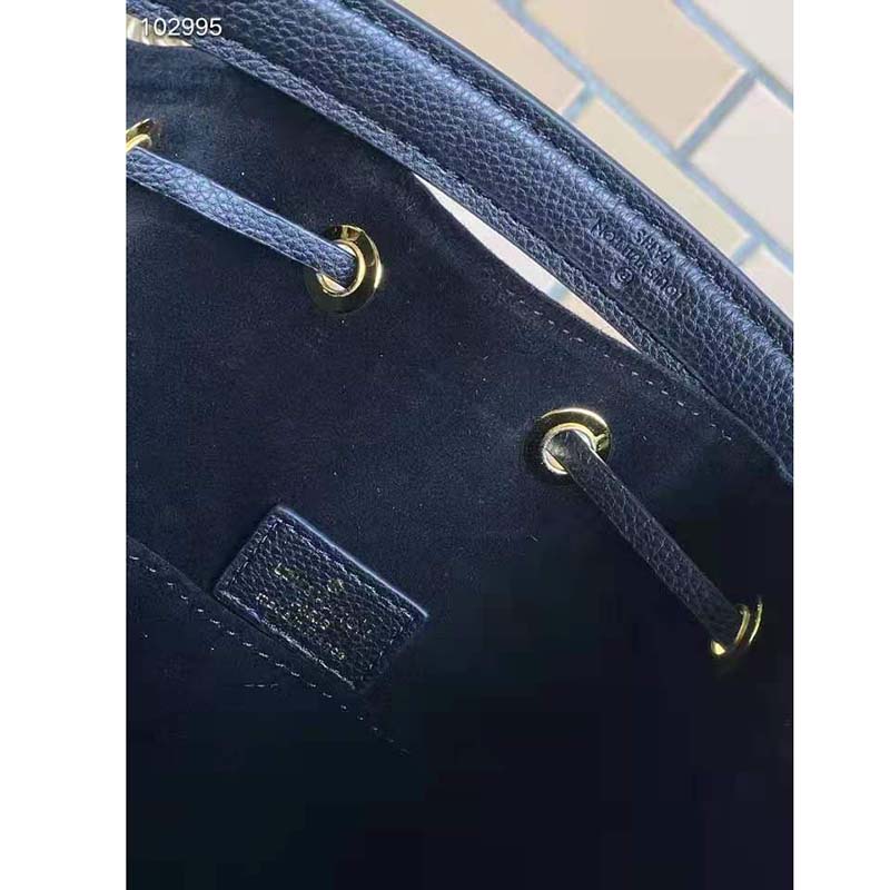 Louis Vuitton Unisex Lockme Bucket Bag Black Grained Calf Leather