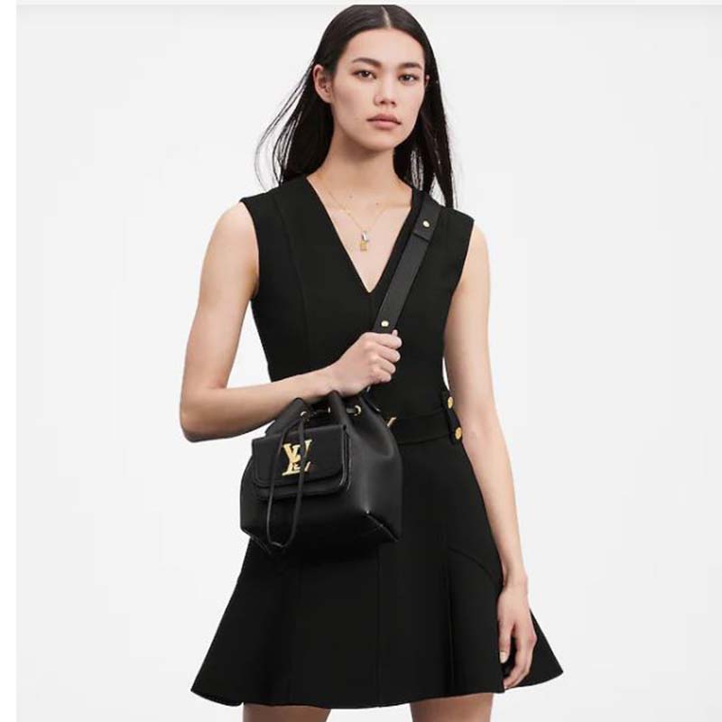 Louis Vuitton Unisex Lockme Bucket Bag Black Grained Calf Leather