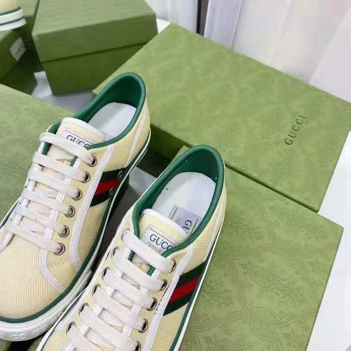 G*u*i gg unisex G*u*i tennis 1977 sneaker butter cotton green and red web