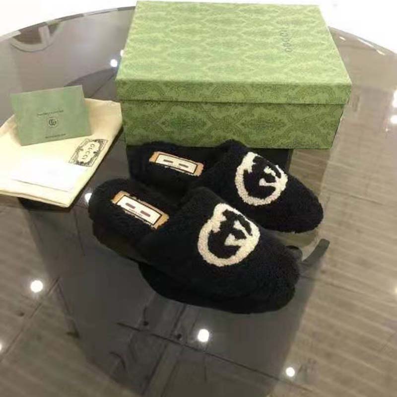 G*u*i gg unisex slipper with interlocking g light black interlocking g merino wool