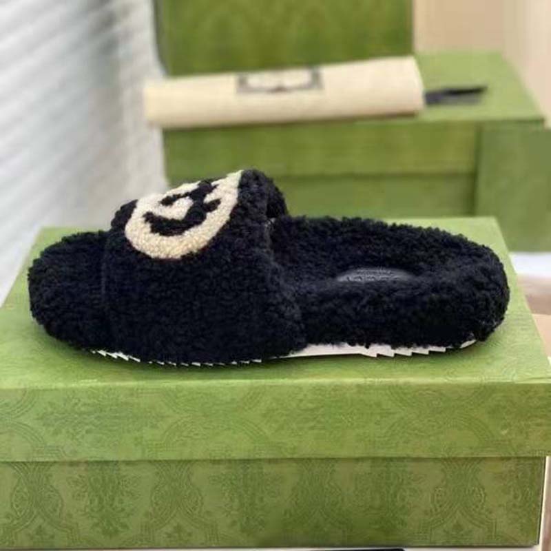 G*u*i gg women’s slide sandal with interlocking g black interlocking g merino wool