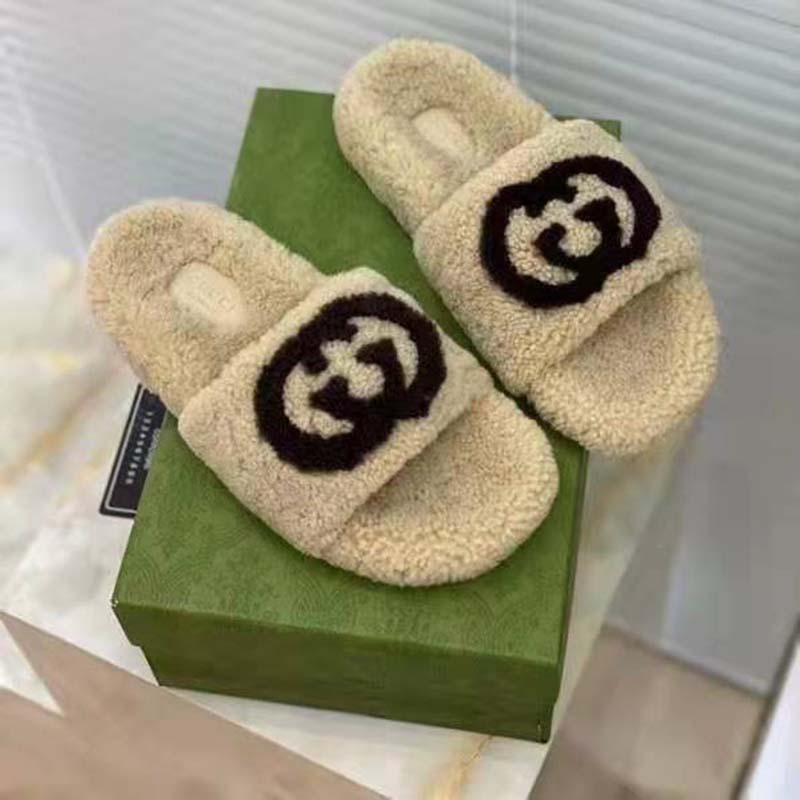G*u*i gg women’s slide sandal with interlocking g light brown interlocking g merino wool