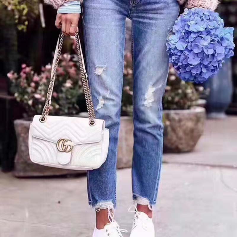 G*u*i gg women gg marmont small matelassé shoulder bag white double g