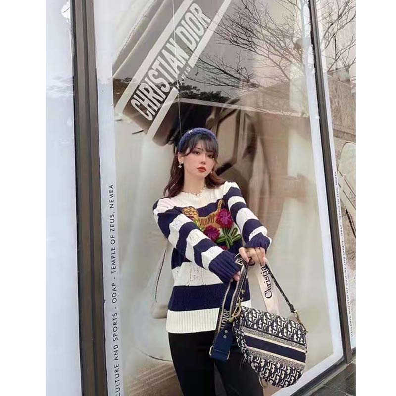 G*u*i gg women G*u*i tiger wool sweater embroidery tiger flower crewneck