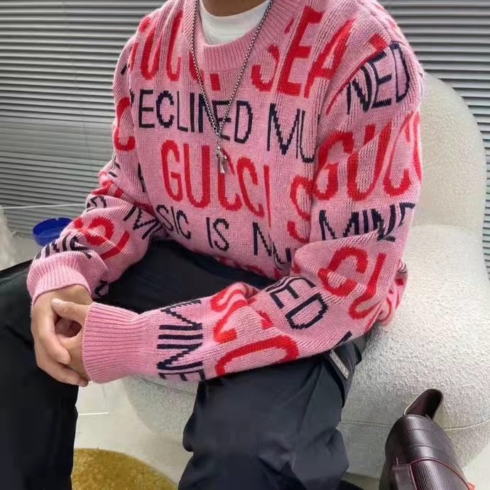 G*u*i men G*u*i 100 wool sweater pink red knit wool crew neck