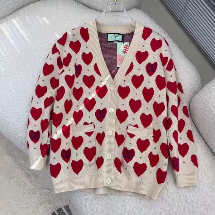 g*u*i women’s les pommes cotton heart sweater white He**ts knit cotton jacquard v-neck
