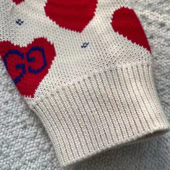 g*u*i women’s les pommes cotton heart sweater white He**ts knit cotton jacquard v-neck