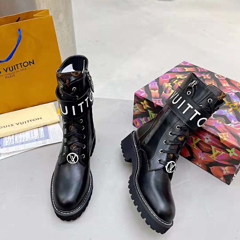 Louis Vuitton Unisex Territory Flat Ranger Black Calf Leather LV Circle