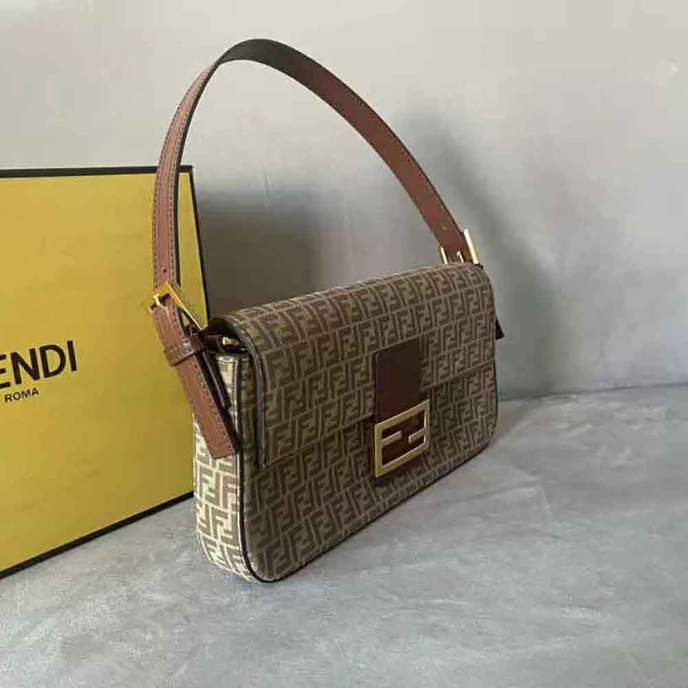 Fendi Women Baguette 1997 Beige Split Leather Bag