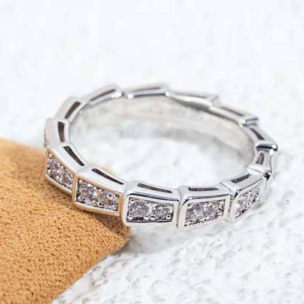 Bvlgari Women Precious Beauty of the Scales Serpenti Viper Ring