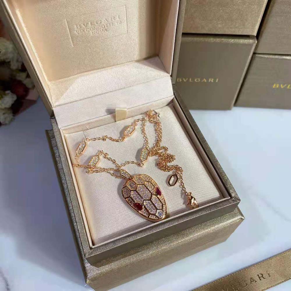 Bvlgari Women Serpenti Necklace in 18 KT Rose Gold