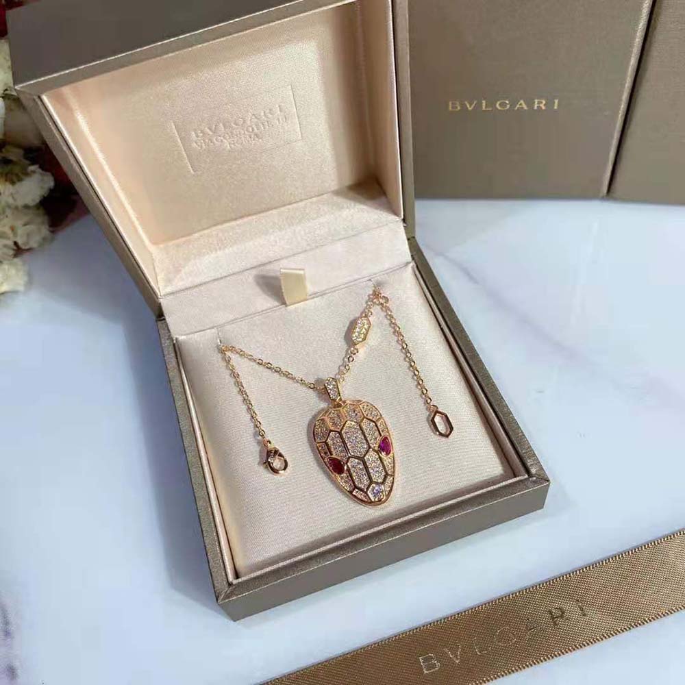 Bvlgari Women Serpenti Necklace in 18 KT Rose Gold