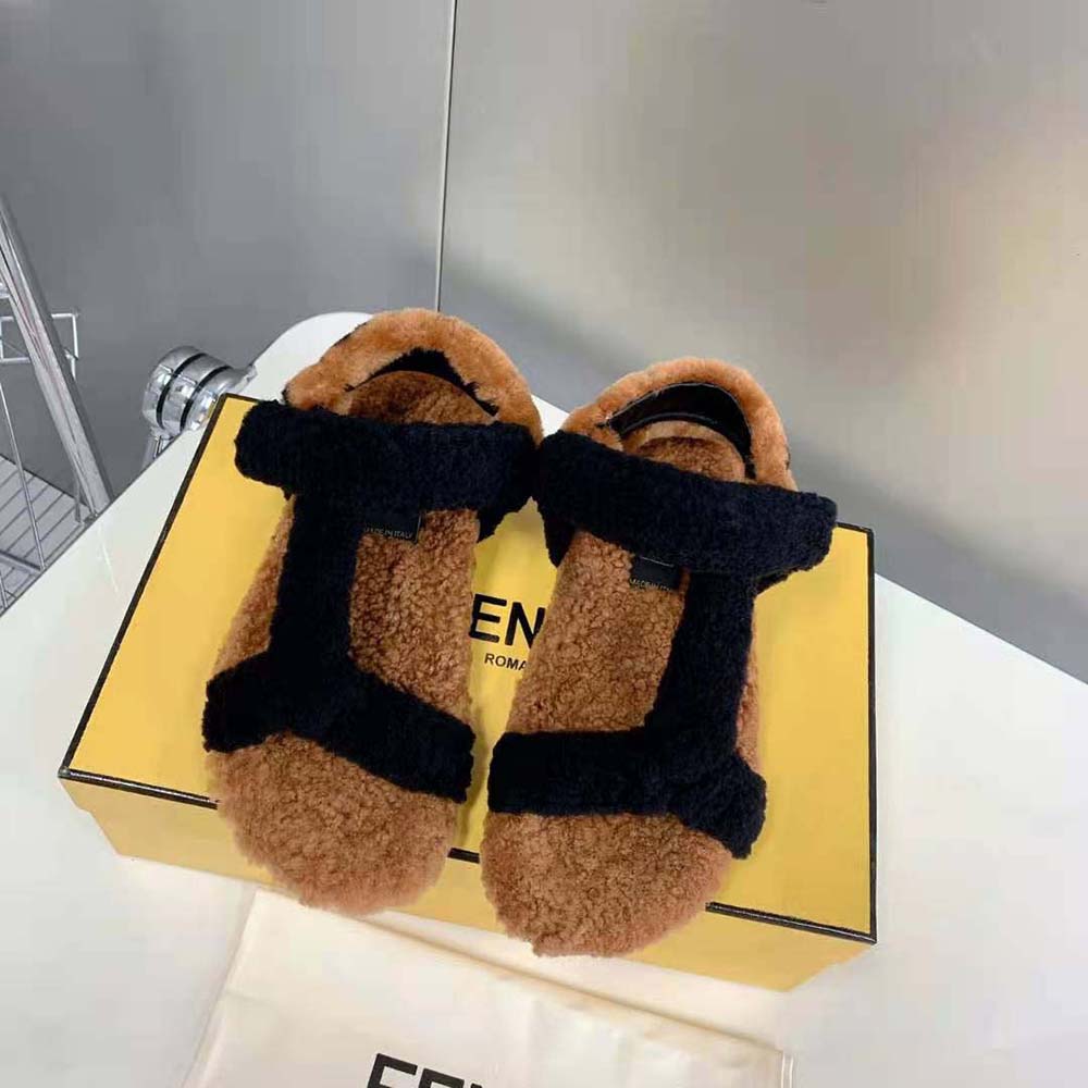 Fendi Women Feel Black Sheepskin Sandals