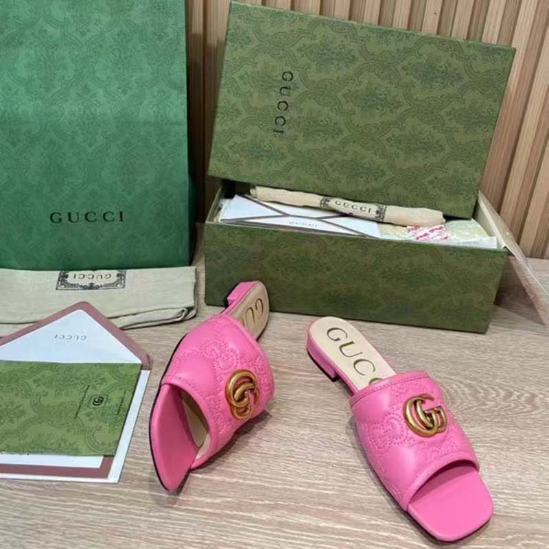 G*u*i women gg matelassé slide sandal bright pink double g square toe flat