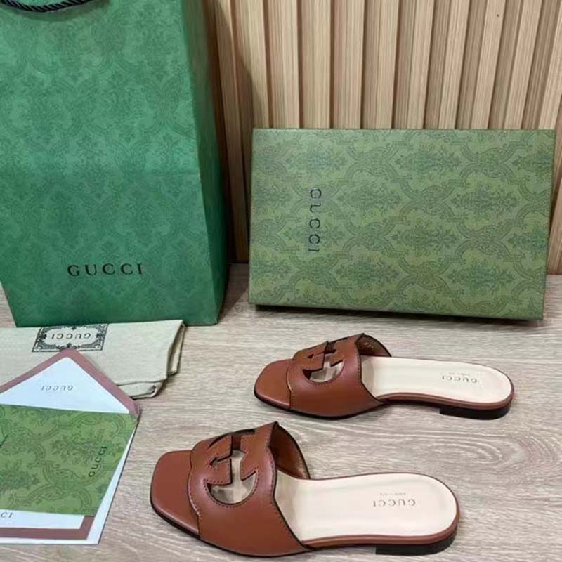 G*u*i women interlocking g cut out slide sandal cuir leather flat