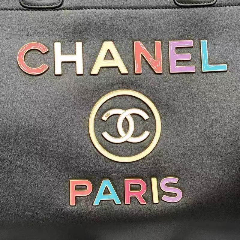 Chanel Women CC Large Shopping Bag Calfskin Aged Gold-Tone Metal Black