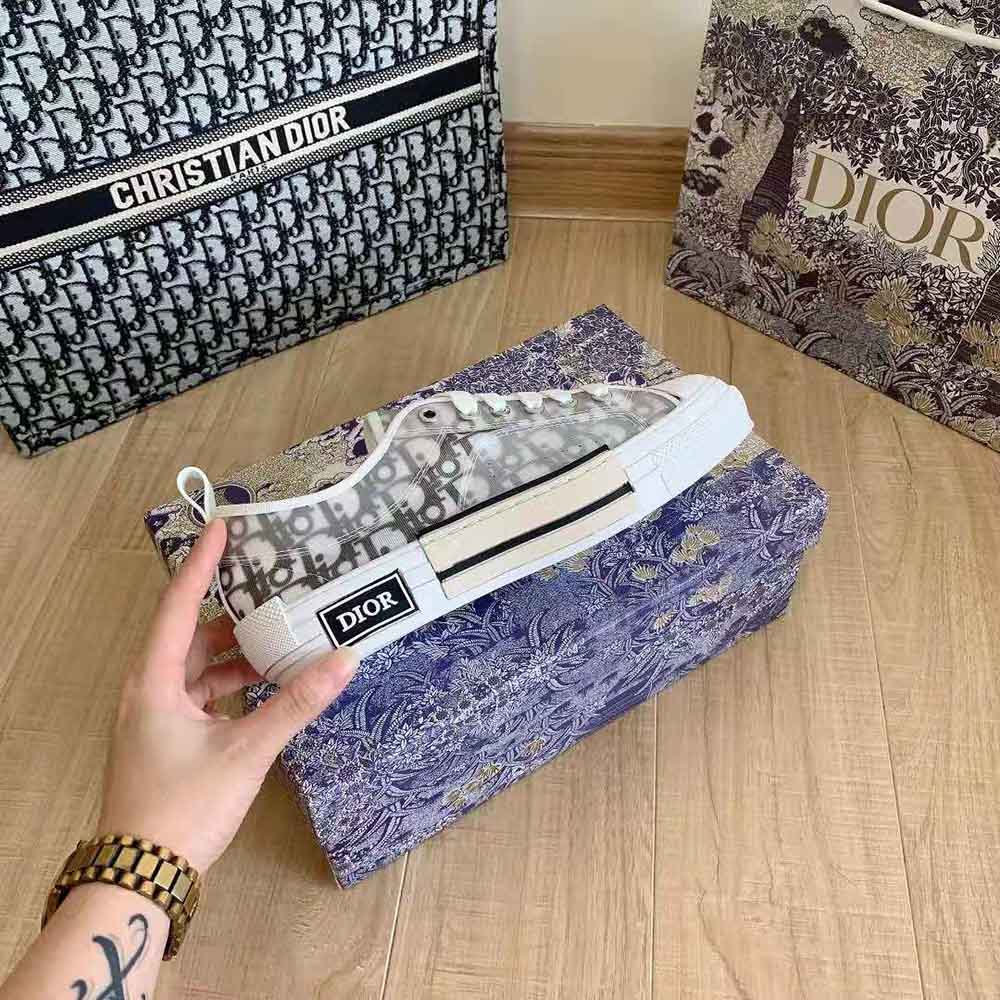 Dior Men B23 Low-Top Sneaker White and Black Dior Oblique Canvas