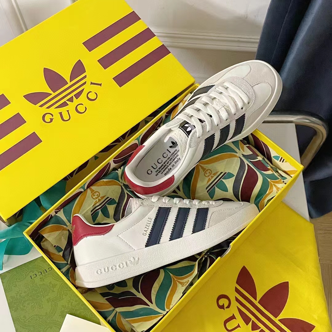 G*u*i unisex adidas x G*u*i gazelle sneaker white suede trefoil label
