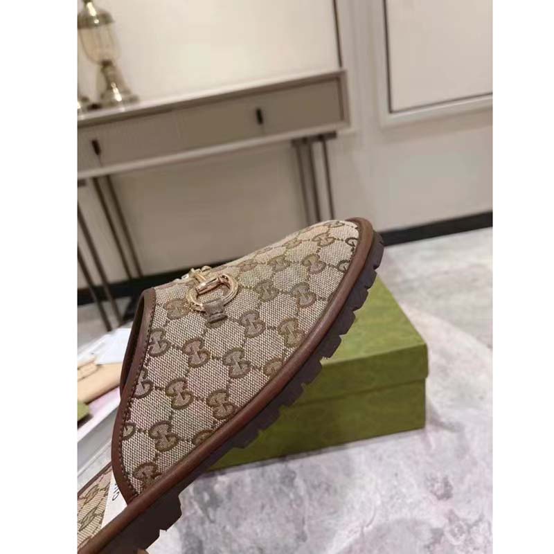 G*u*i unisex slipper with horsebit gg supreme canvas gold-toned hardware