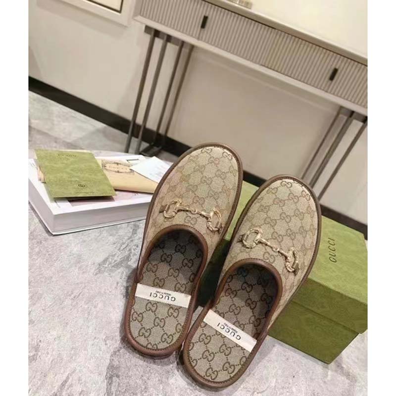 G*u*i unisex slipper with horsebit gg supreme canvas gold-toned hardware