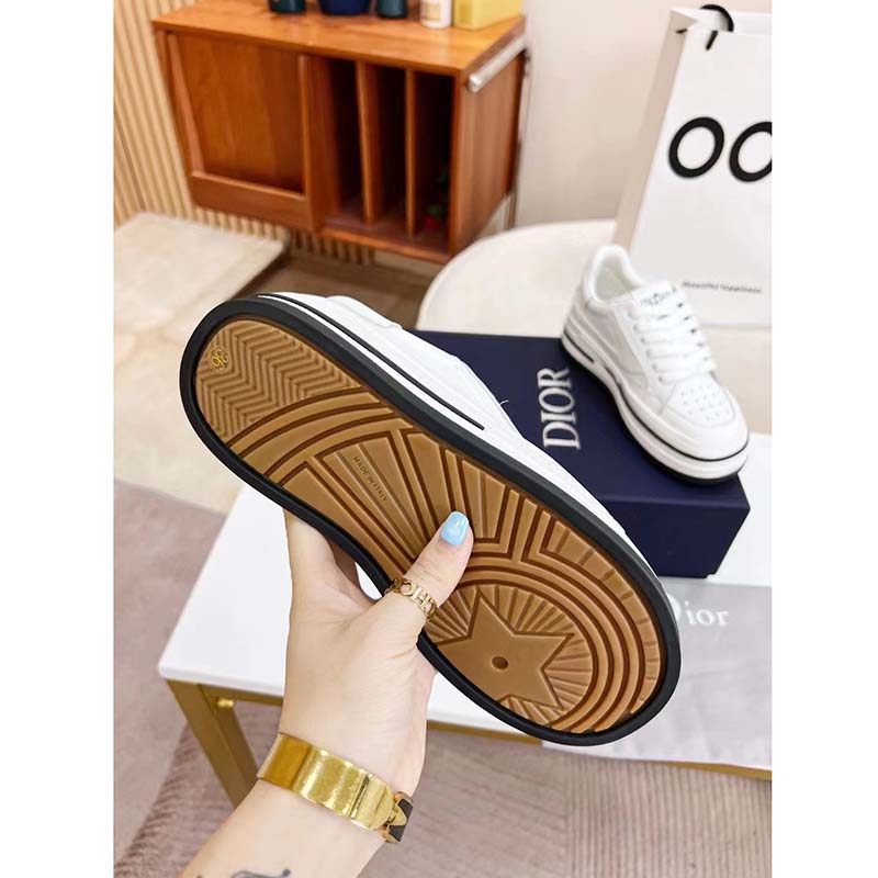Dior Unisex CD D-Freeway Sneaker Vibe White Calfskin Leather Two Tone Rubber Sole Star