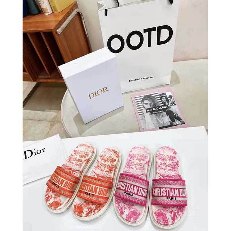 Dior Unisex CD Dway Slide Bright Pink Toile De Jouy Embroidered Cotton