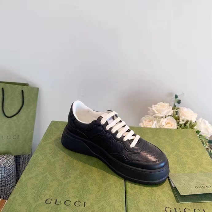 G*u*i unisex ace gg embossed sneaker black gg embossed leather rubber sole