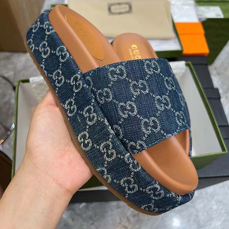 G*u*i unisex platform slide sandal dark blue ivory eco washed organic gg jacquard denim