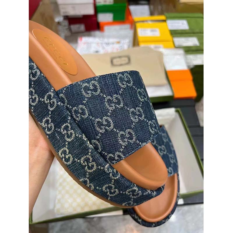 G*u*i unisex platform slide sandal dark blue ivory eco washed organic gg jacquard denim