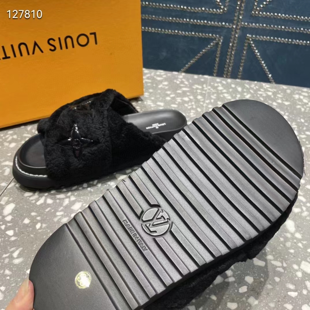 Louis Vuitton LV Women Paseo Flat Comfort Mule Black Shearling Anatomic Insole