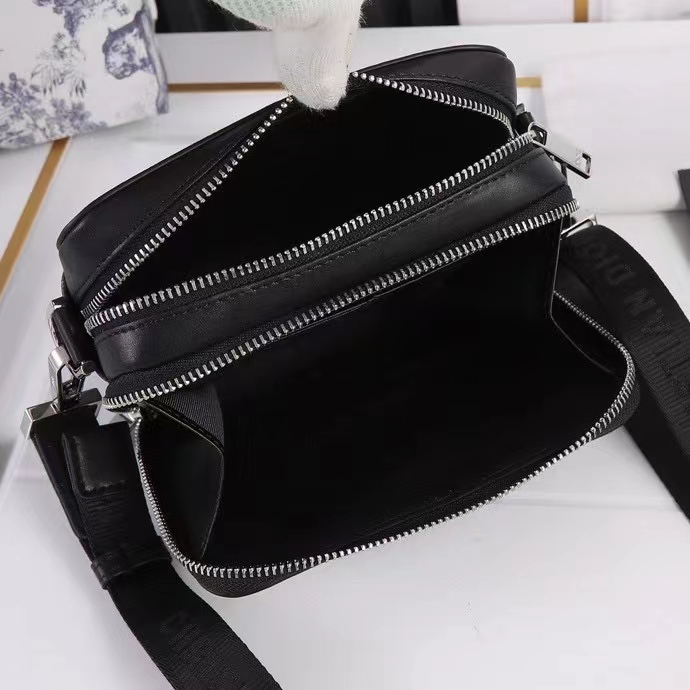 dior unisex cd messenger pouch black cd Di*m*nd canvas