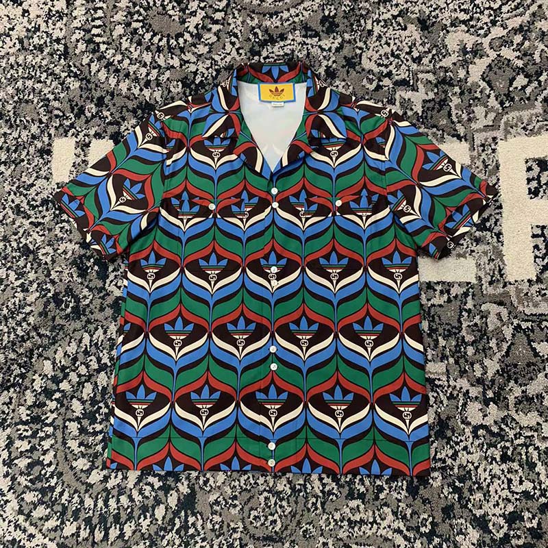 G*u*i gg men adidas x G*u*i trefoil print bowling shirt straight hem side vents viscose