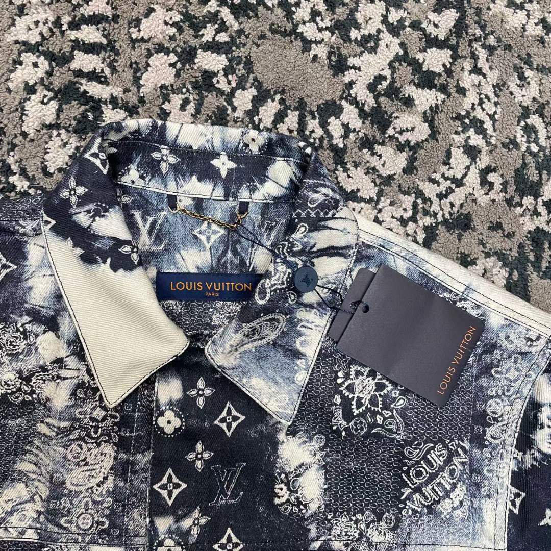 Louis Vuitton LV Men Monogram Bandana Short-Sleeved Denim Shirt Cotton Indigo Regular Fit